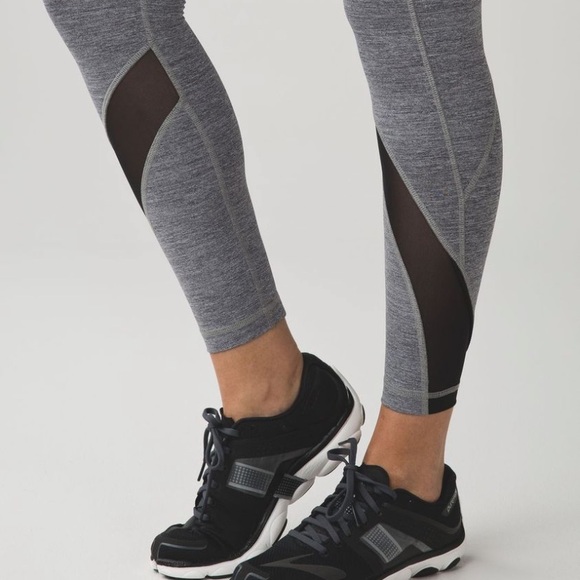 Lululemon Inspire Tight II (Mesh) - Picture 4 of 7